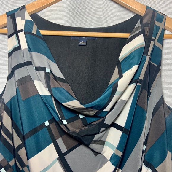 💙Banana Republic geometric print dress - Picture 3 of 3